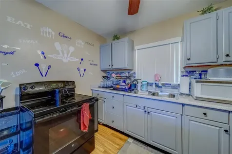 2749 16th Avenue N St Petersburg FL 33713
