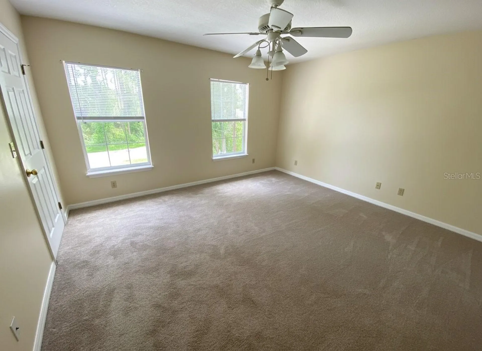 23 Regent Lane Palm Coast FL 32164