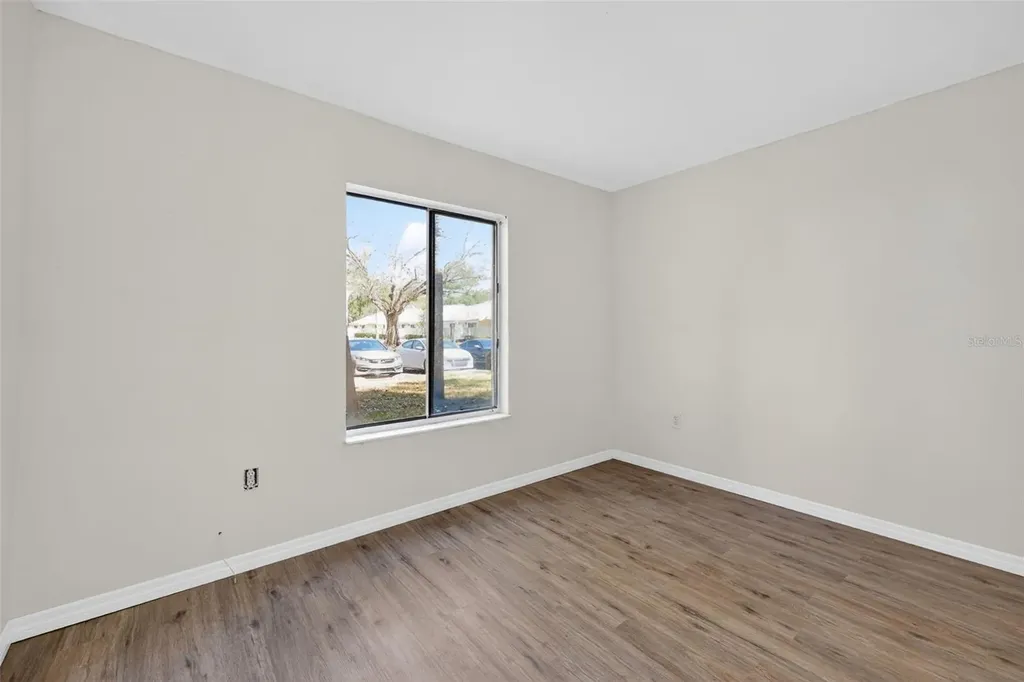 1398 Shady Pine Way Tarpon Springs FL 34688