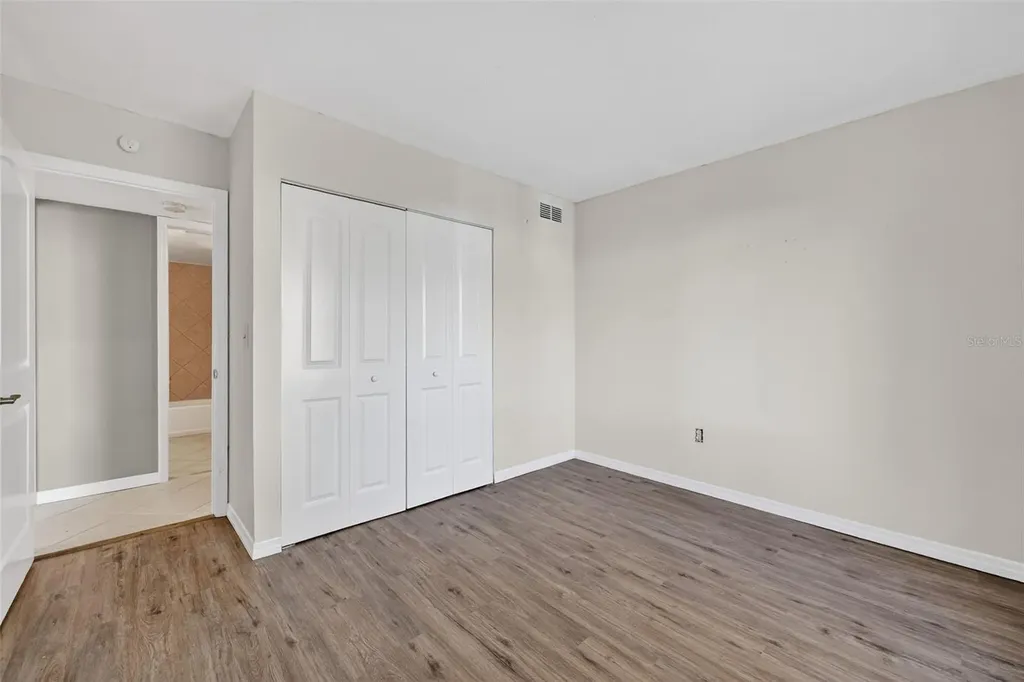 1398 Shady Pine Way Tarpon Springs FL 34688
