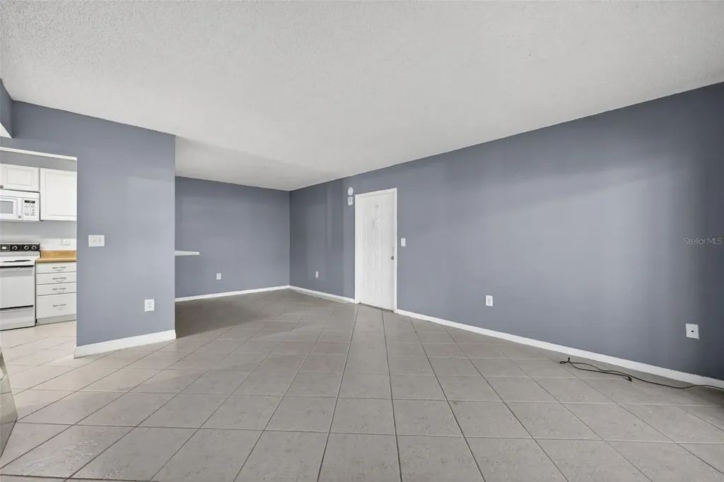 1398 Shady Pine Way Tarpon Springs FL 34688