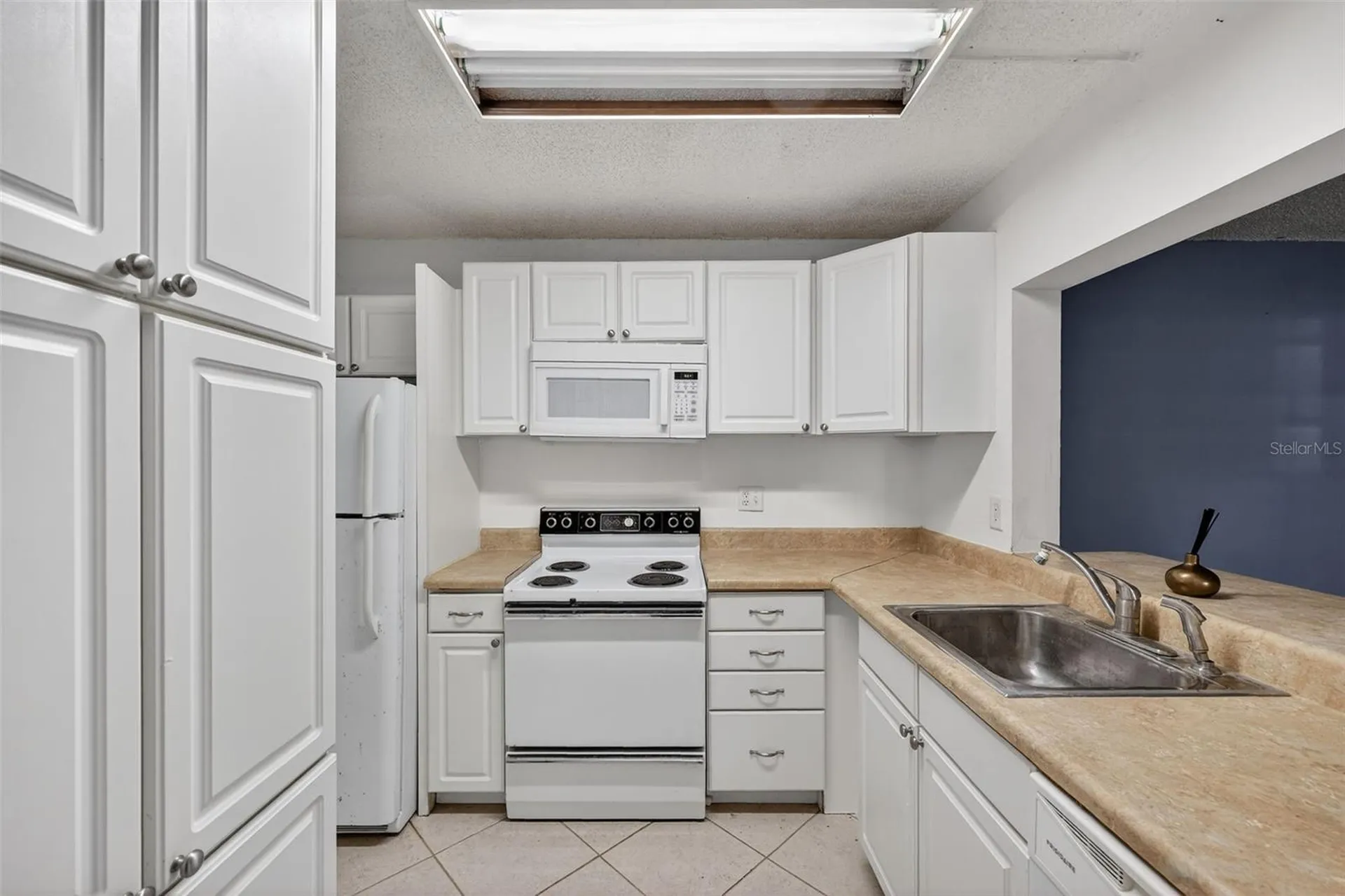 1398 Shady Pine Way Tarpon Springs FL 34688