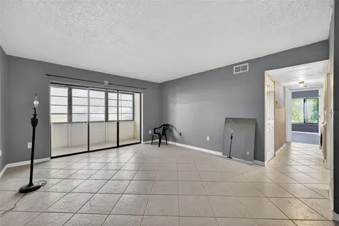 1398 Shady Pine Way Tarpon Springs FL 34688