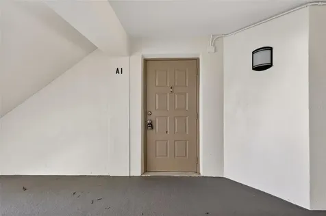 1398 Shady Pine Way Tarpon Springs FL 34688