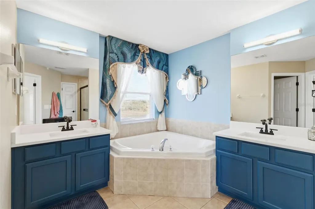 18441 New London Avenue Land O Lakes FL 34638