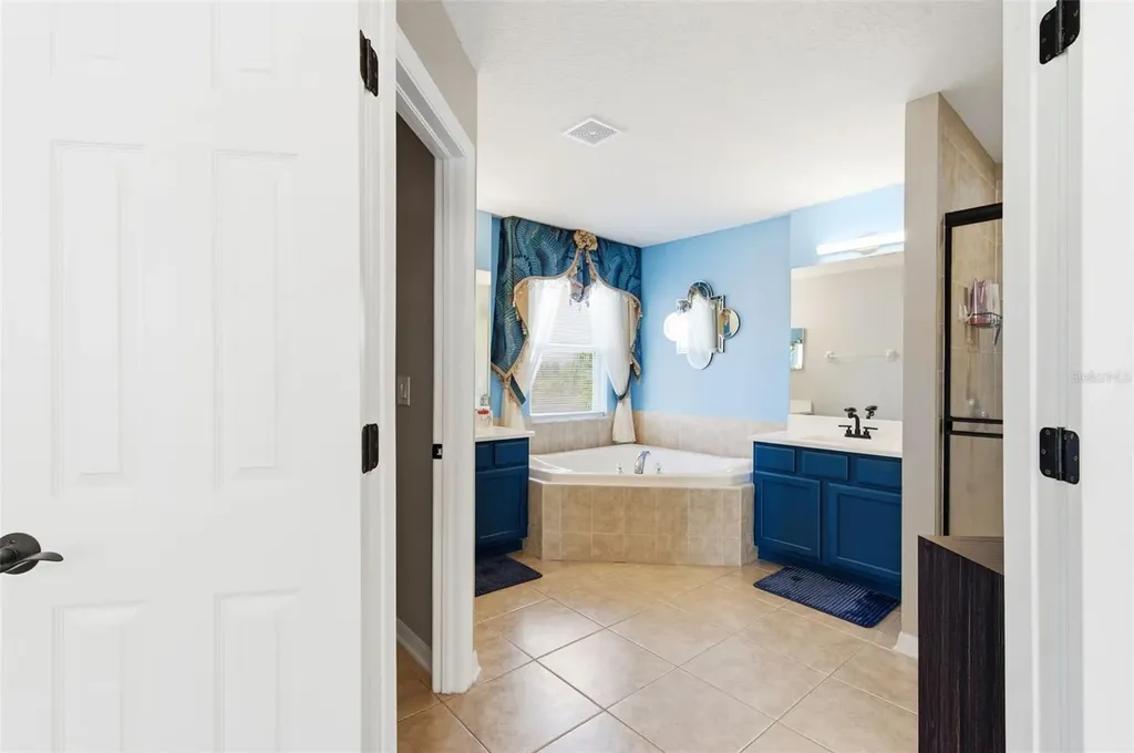 18441 New London Avenue Land O Lakes FL 34638