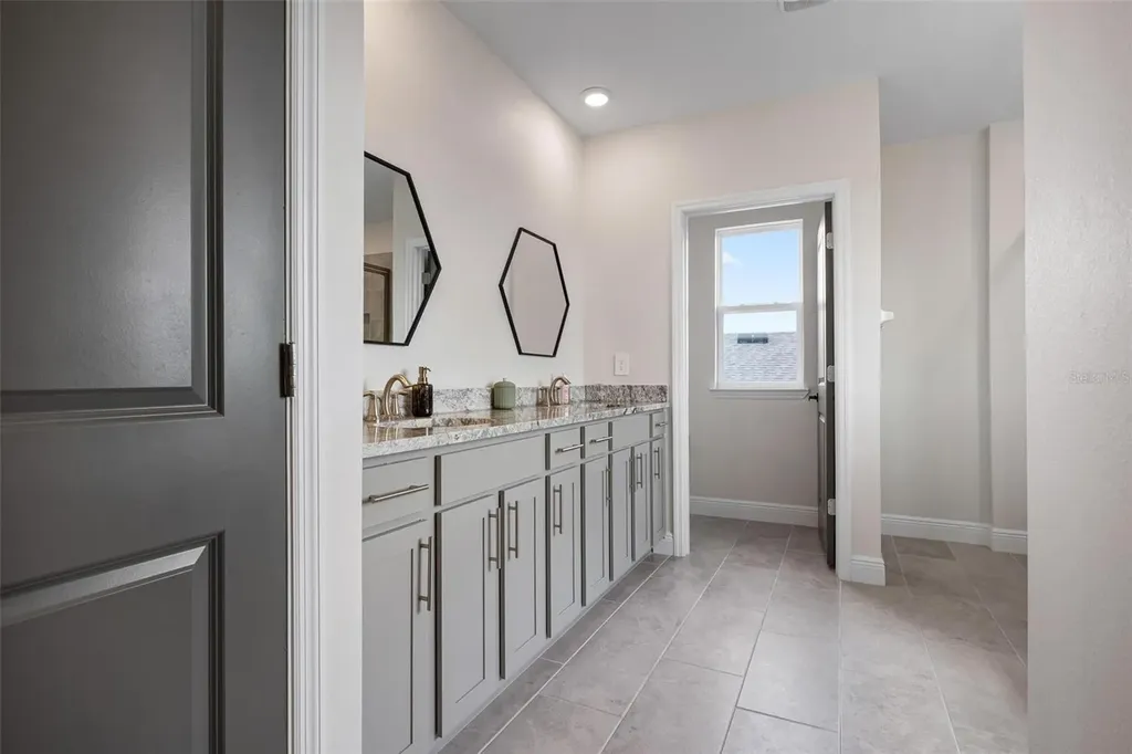 5755 Woodland Sage Drive Sarasota FL 34238