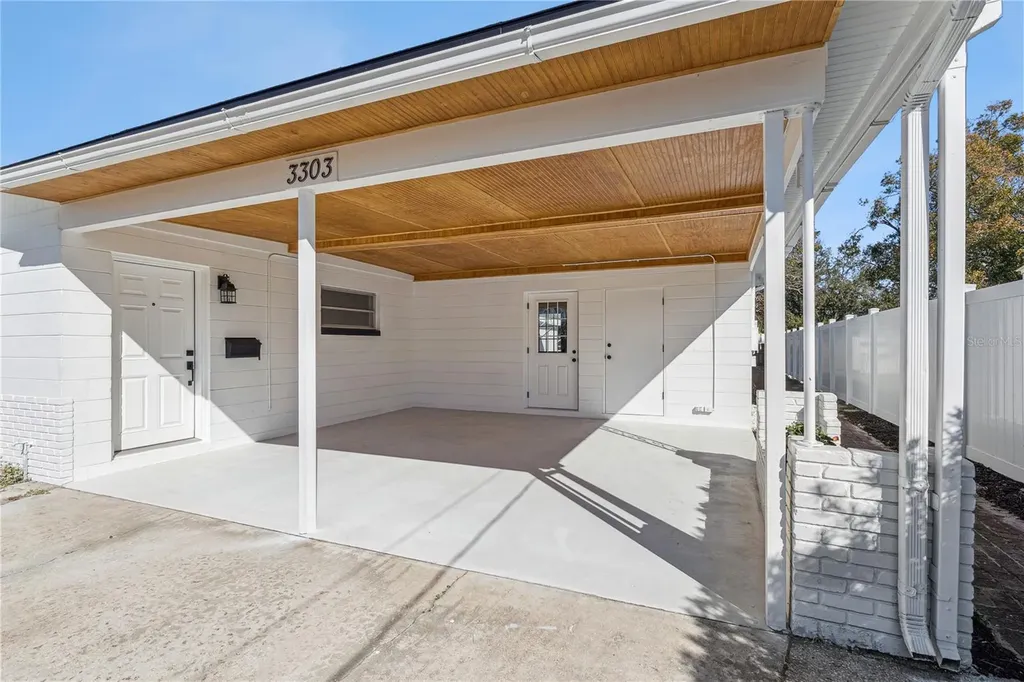 3303 W Leila Avenue Tampa FL 33611