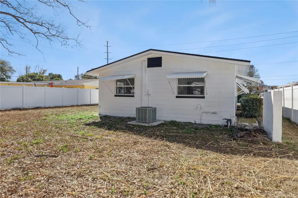 3303 W Leila Avenue Tampa FL 33611