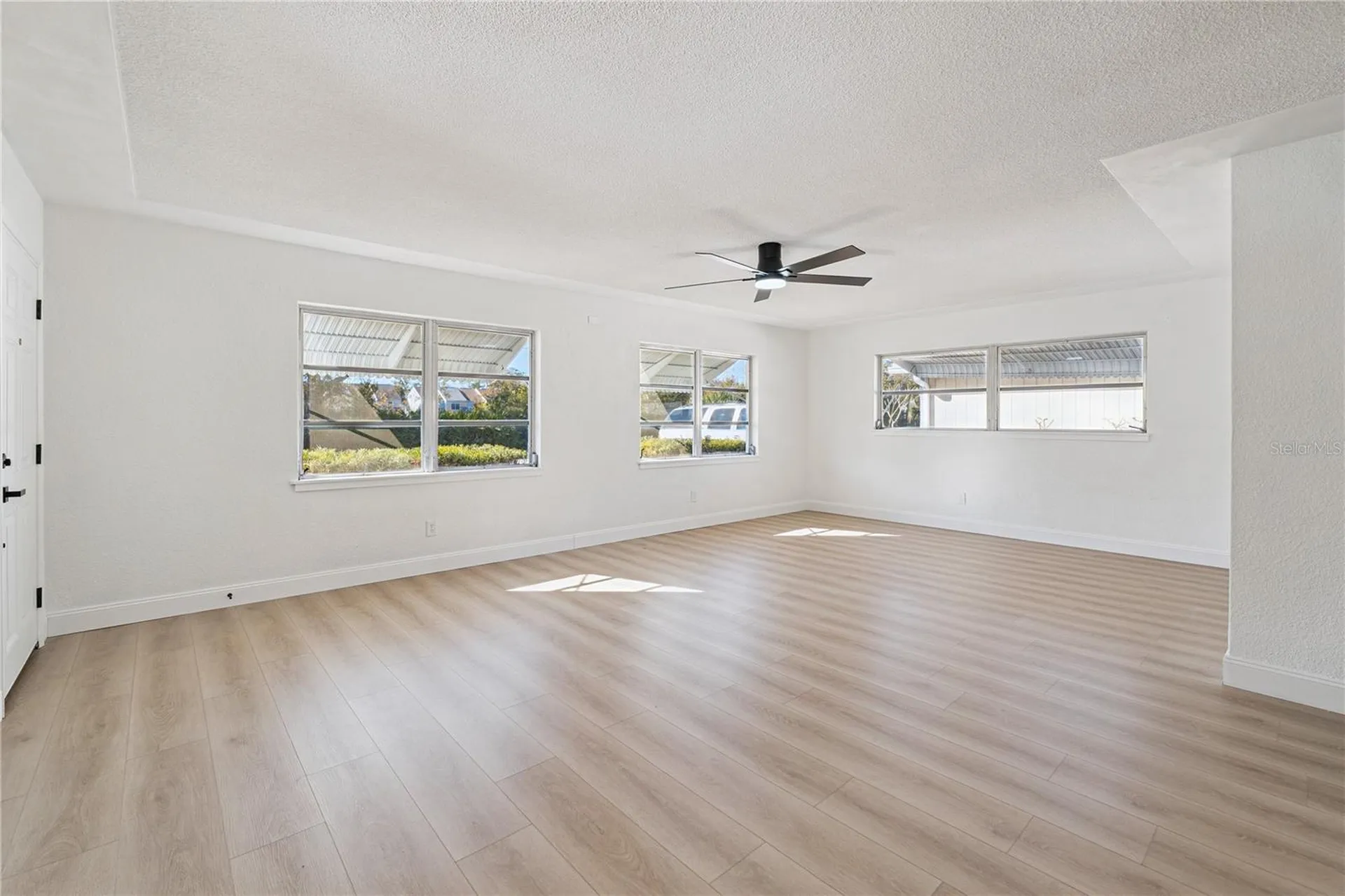 3303 W Leila Avenue Tampa FL 33611