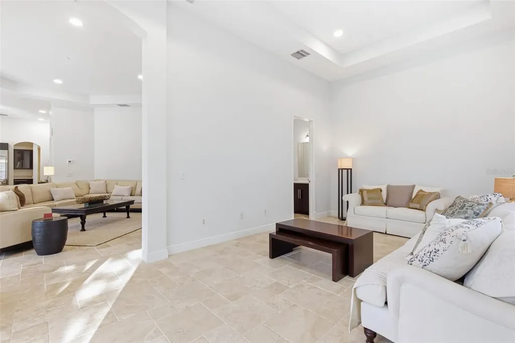 20107 Oak Alley Drive Tampa FL 33647