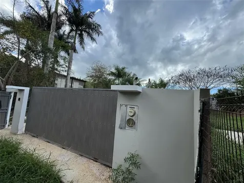 Bajuras Carr 446 Isabela PR 00662