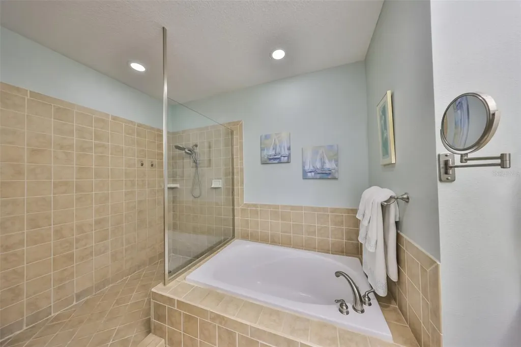1030 Bellasol Way Apollo Beach FL 33572