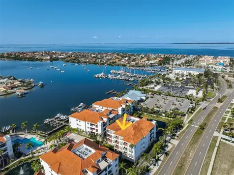 1030 Bellasol Way Apollo Beach FL 33572