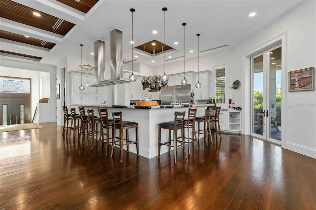 6680 Gulf Of Mexico Drive Longboat Key FL 34228