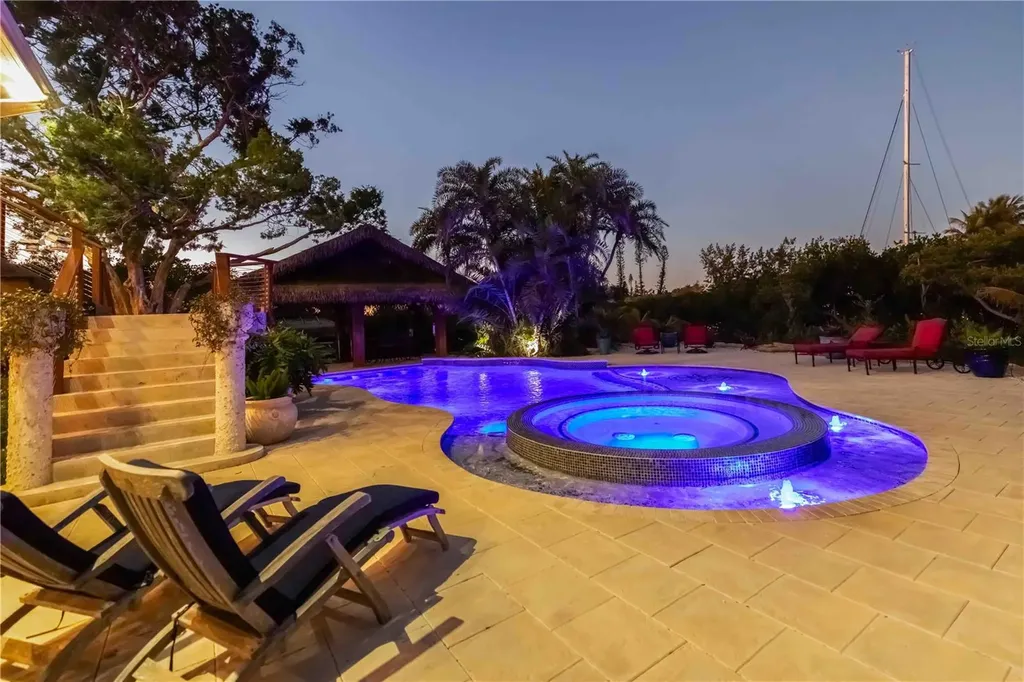 6680 Gulf Of Mexico Drive Longboat Key FL 34228