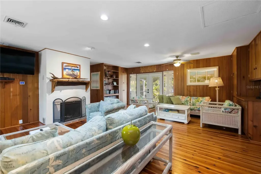 6680 Gulf Of Mexico Drive Longboat Key FL 34228