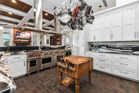 6680 Gulf Of Mexico Drive Longboat Key FL 34228