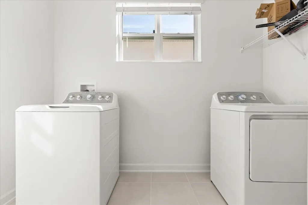 1283 Dora Parc Lane Mount Dora FL 32757
