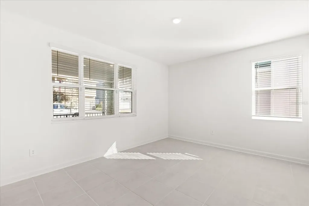 1283 Dora Parc Lane Mount Dora FL 32757