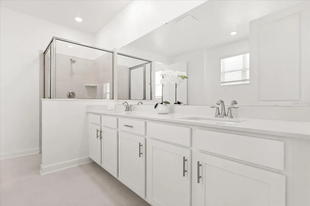 1283 Dora Parc Lane Mount Dora FL 32757