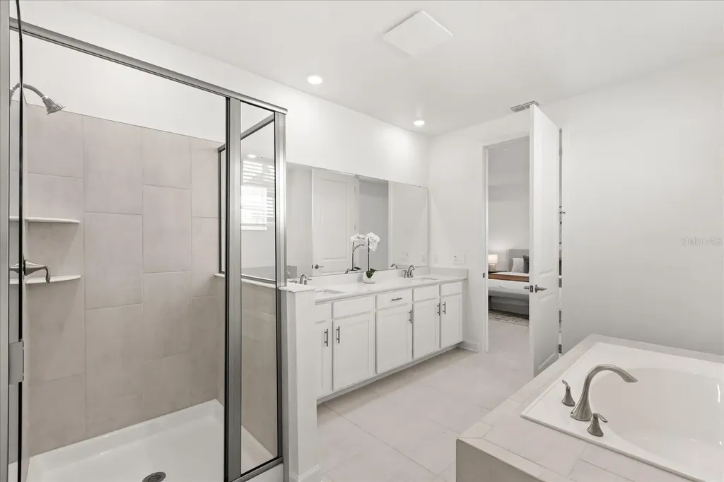 1283 Dora Parc Lane Mount Dora FL 32757