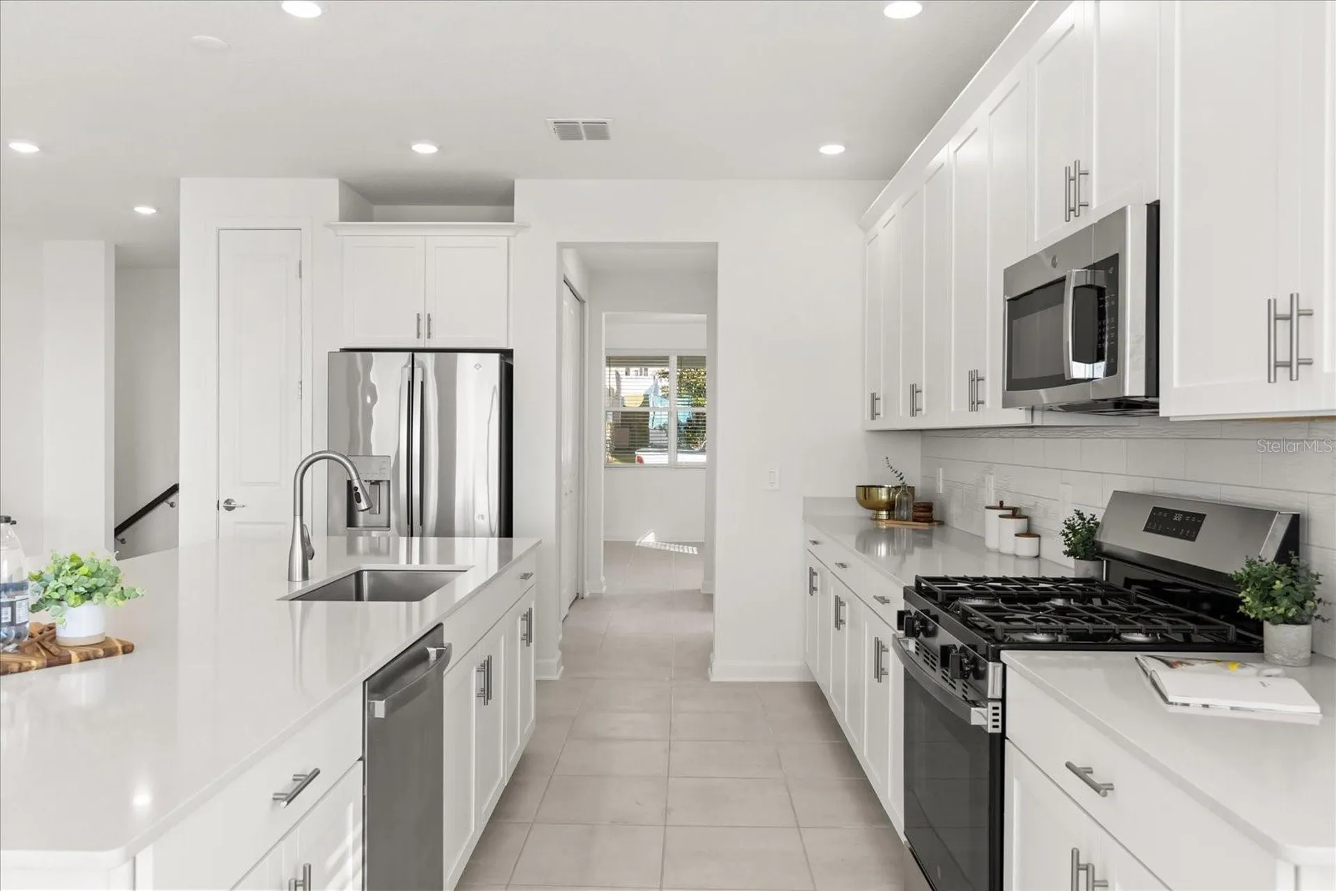 1283 Dora Parc Lane Mount Dora FL 32757