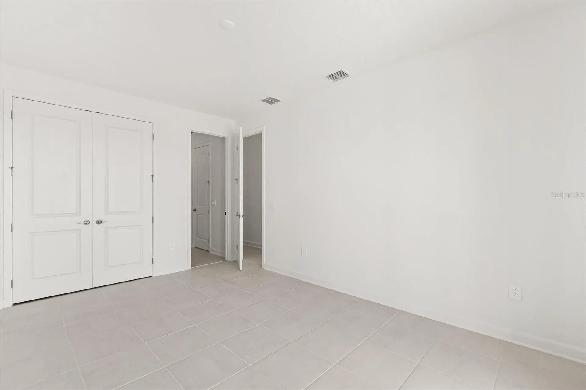 1283 Dora Parc Lane Mount Dora FL 32757