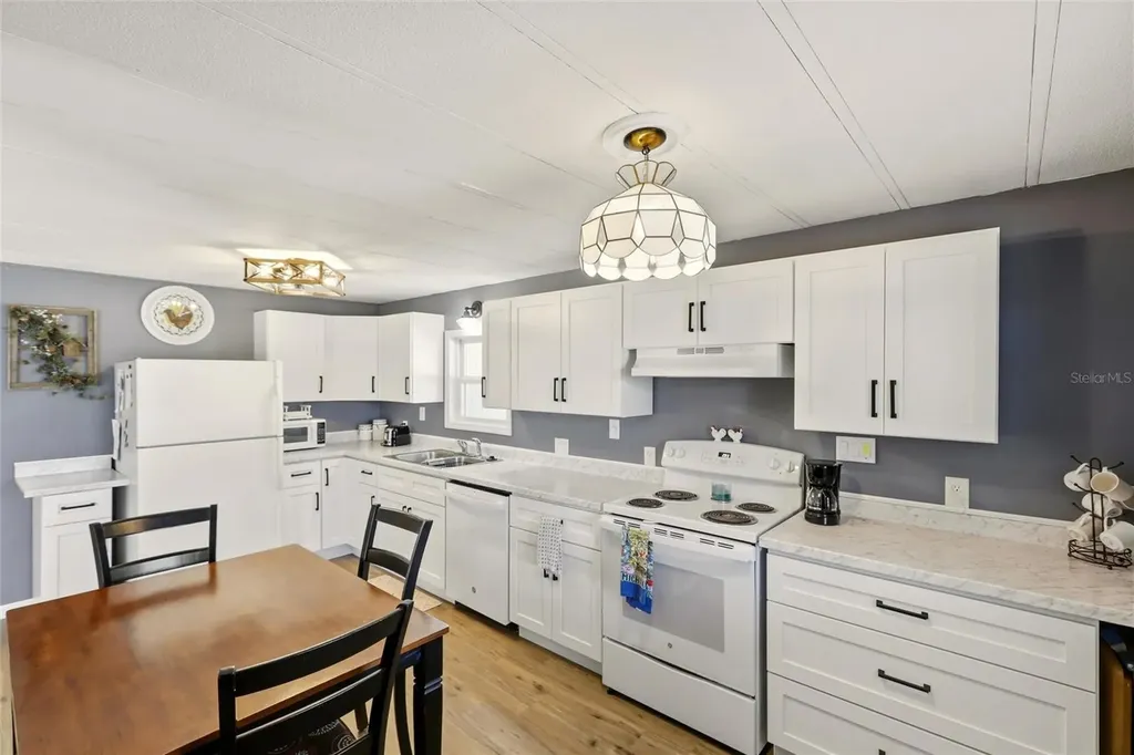 3 S Mockingbird Punta Gorda FL 33950