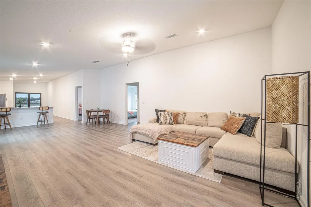 1375 Ahoy Avenue Tampa FL 33619