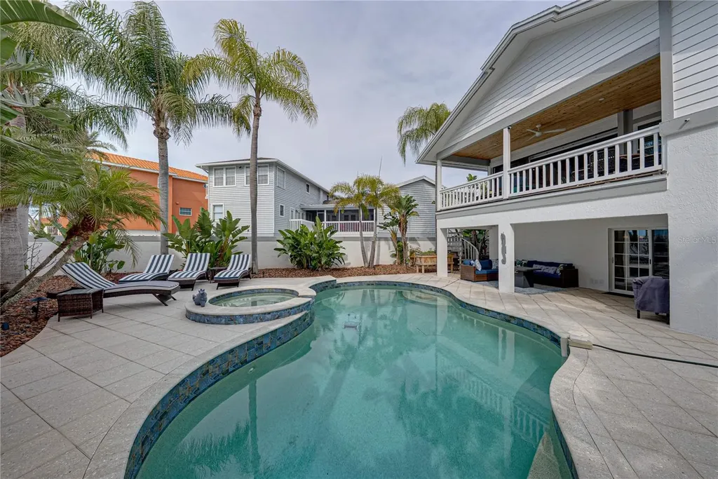 723 Pinta Drive Tierra Verde FL 33715