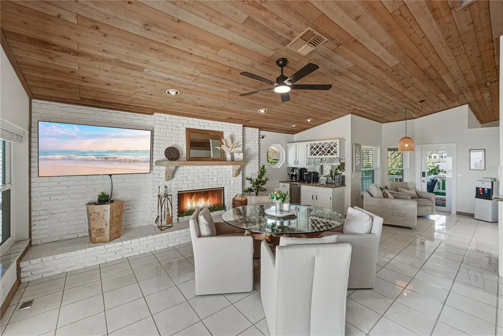 723 Pinta Drive Tierra Verde FL 33715