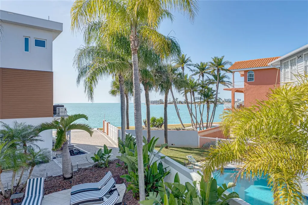 723 Pinta Drive Tierra Verde FL 33715