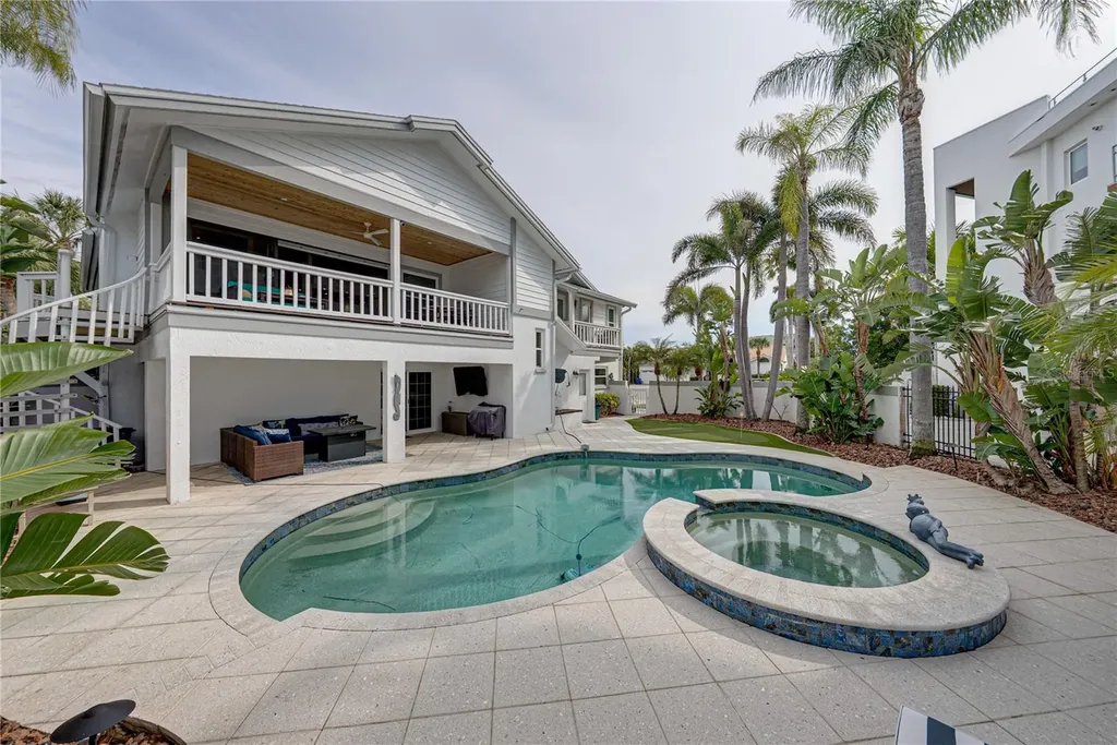 723 Pinta Drive Tierra Verde FL 33715