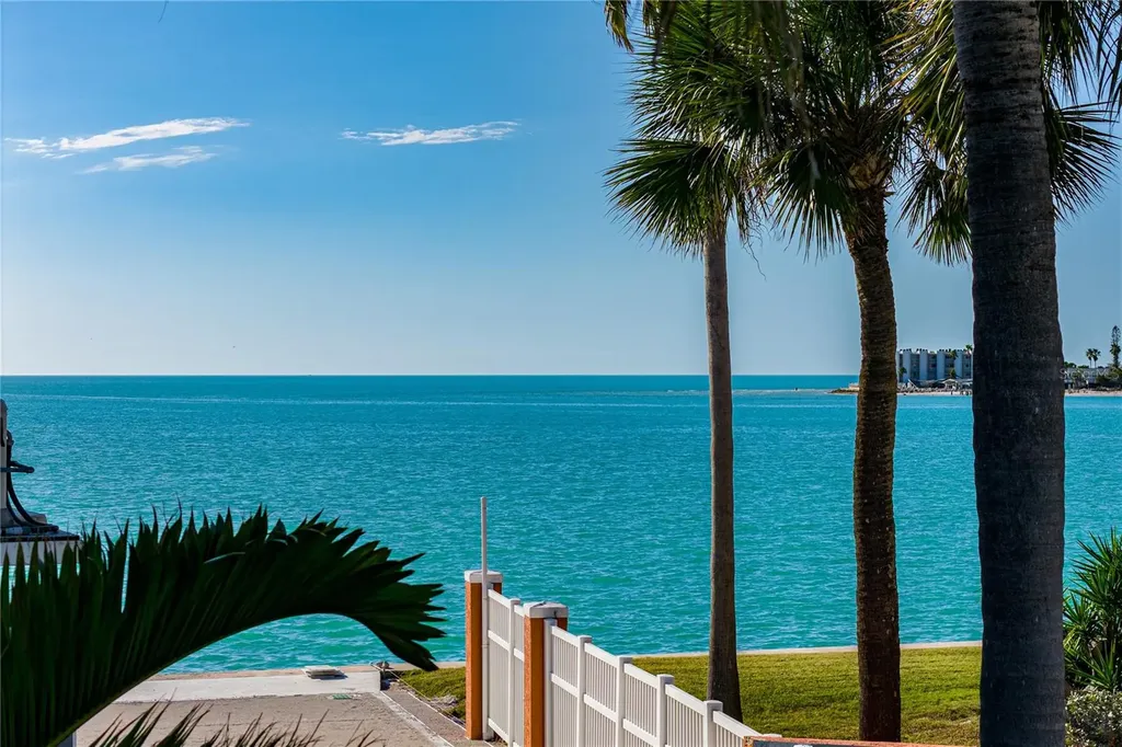 723 Pinta Drive Tierra Verde FL 33715