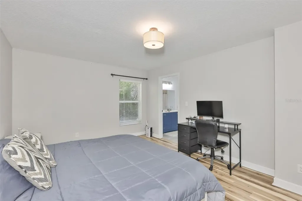 2331 W Chestnut Street Tampa FL 33607