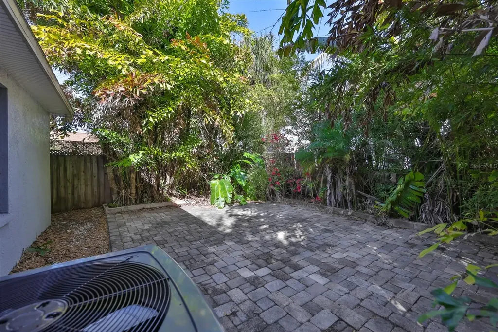 2331 W Chestnut Street Tampa FL 33607