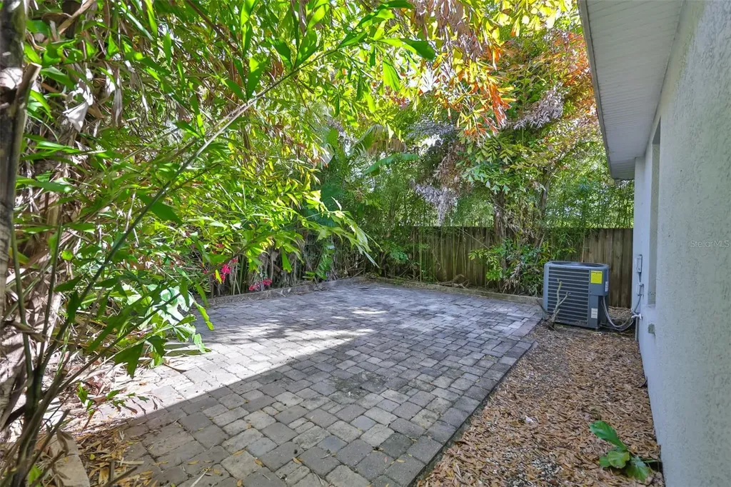 2331 W Chestnut Street Tampa FL 33607