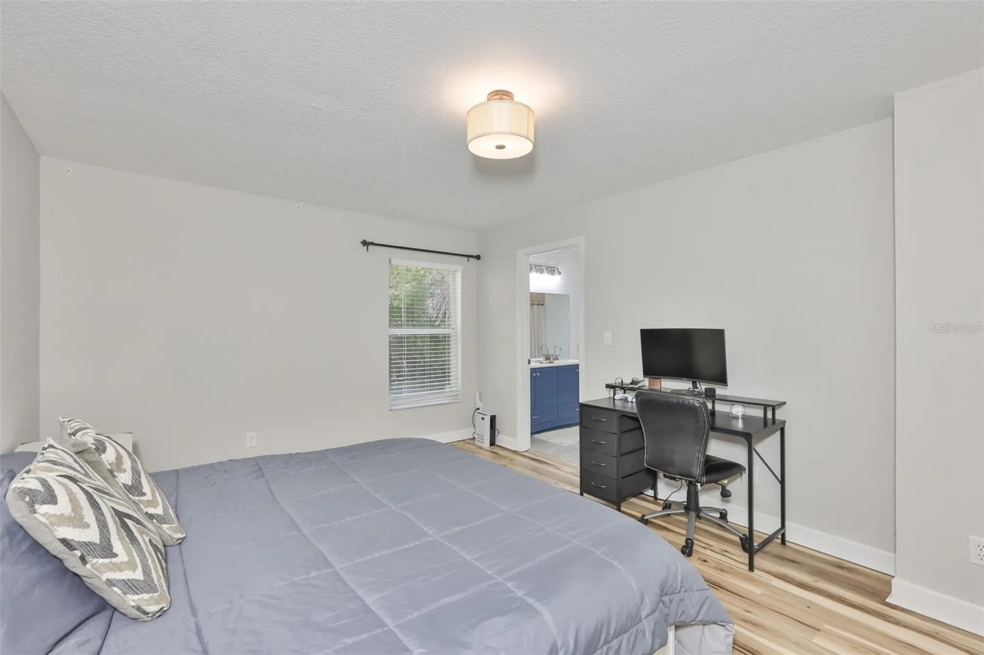 2331 W Chestnut Street Tampa FL 33607