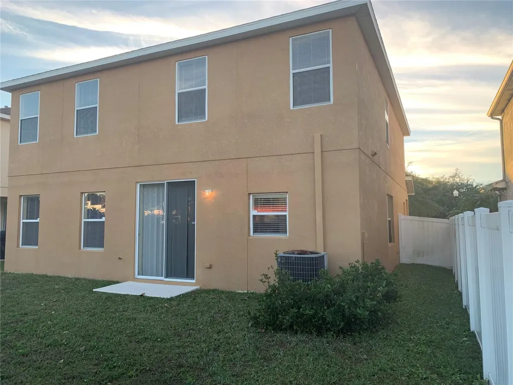 8810 Cameron Crest Drive Tampa FL 33626