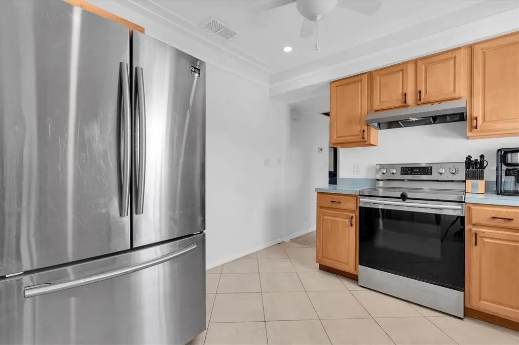 4018 26th Avenue N St Petersburg FL 33713