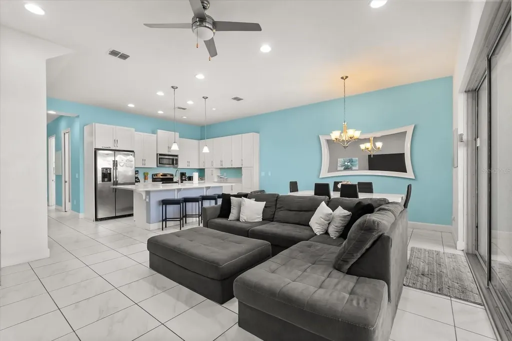 337 Captiva Drive Davenport FL 33896