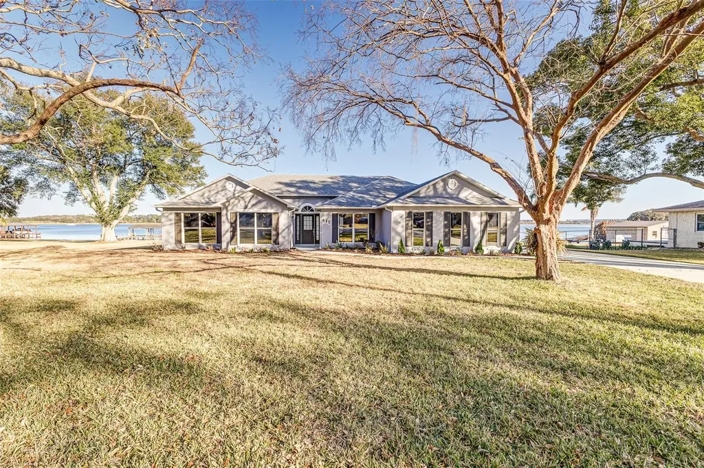 411 Edgewater Drive Polk City FL 33868