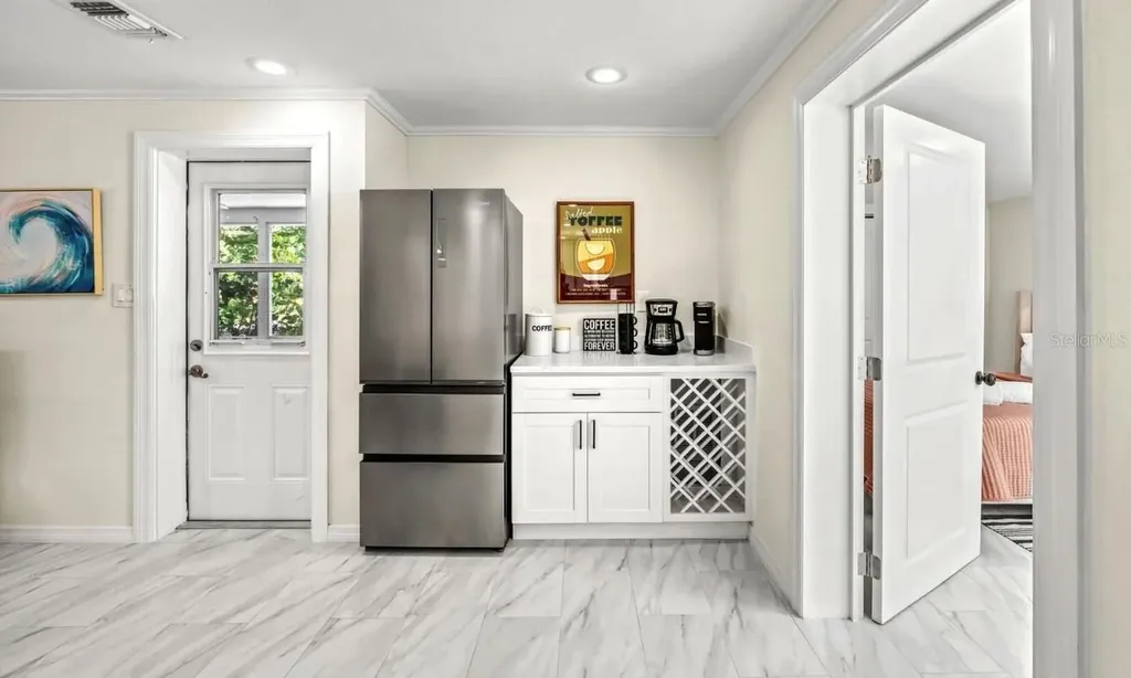 578 Companion Way Longboat Key FL 34228