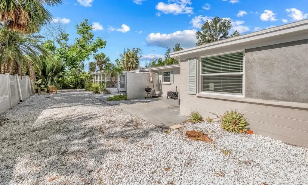 578 Companion Way Longboat Key FL 34228
