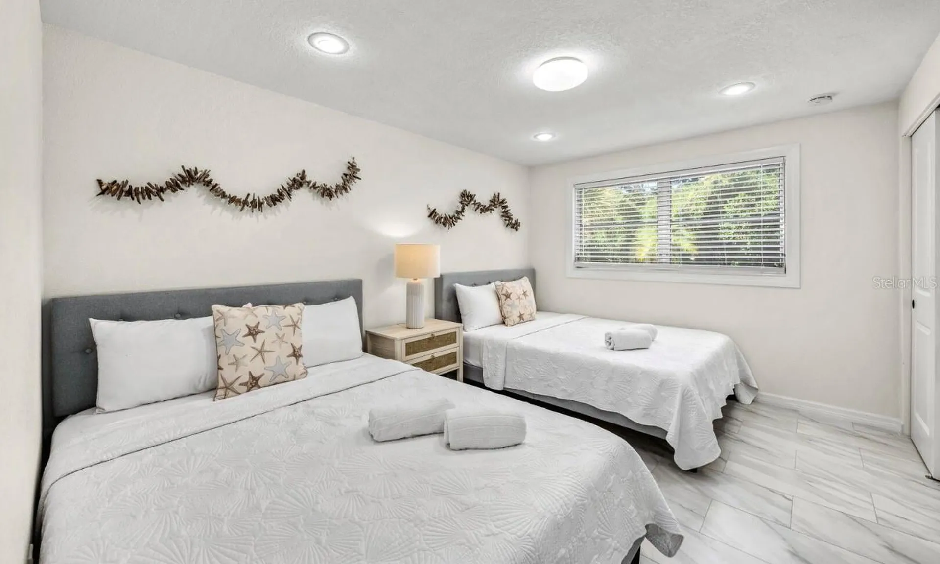 578 Companion Way Longboat Key FL 34228