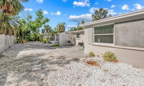 578 Companion Way Longboat Key FL 34228