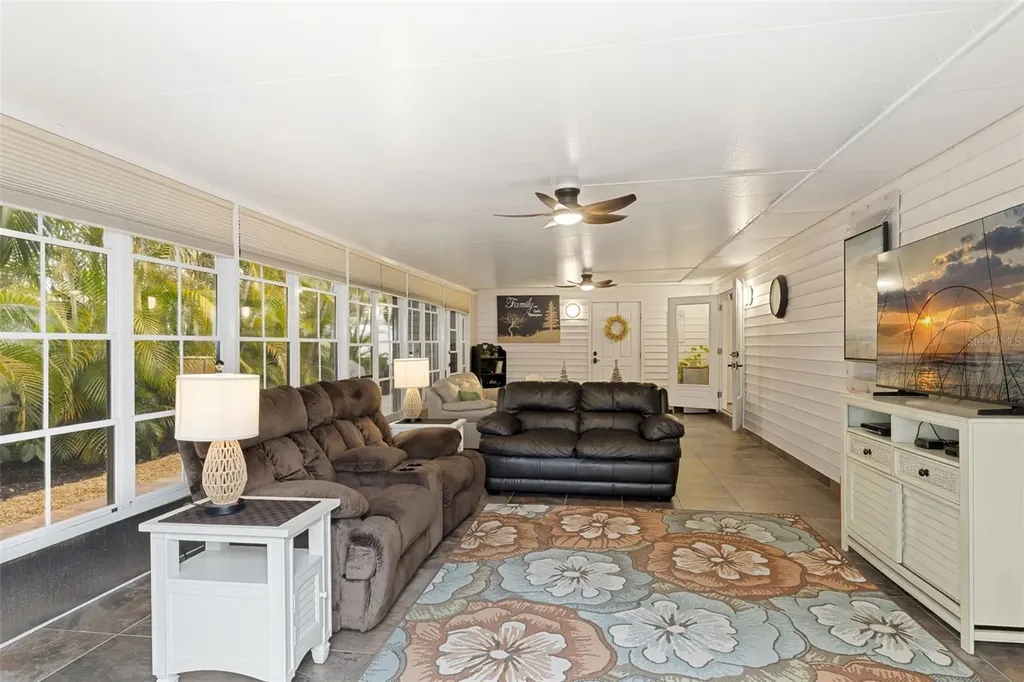 1024 Pattison Avenue Sarasota FL 34237