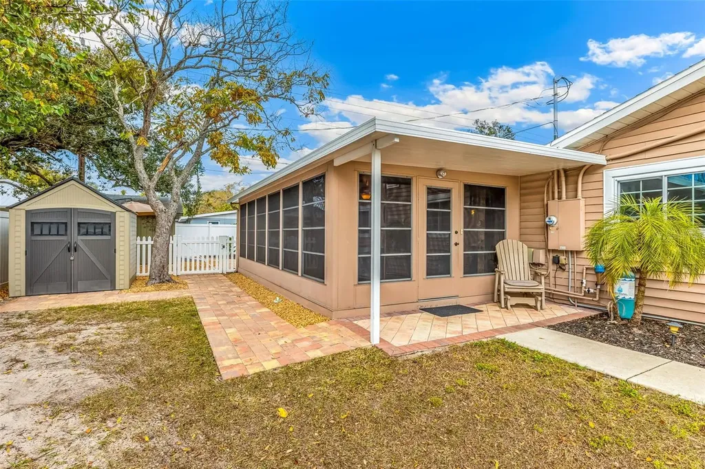 1024 Pattison Avenue Sarasota FL 34237