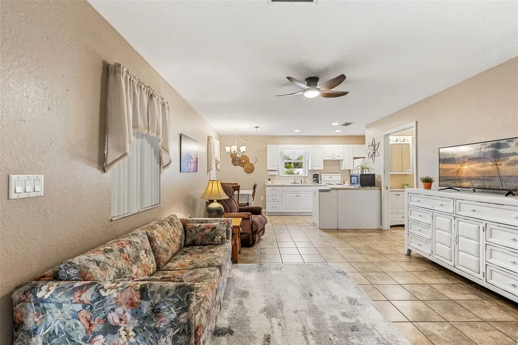 1024 Pattison Avenue Sarasota FL 34237